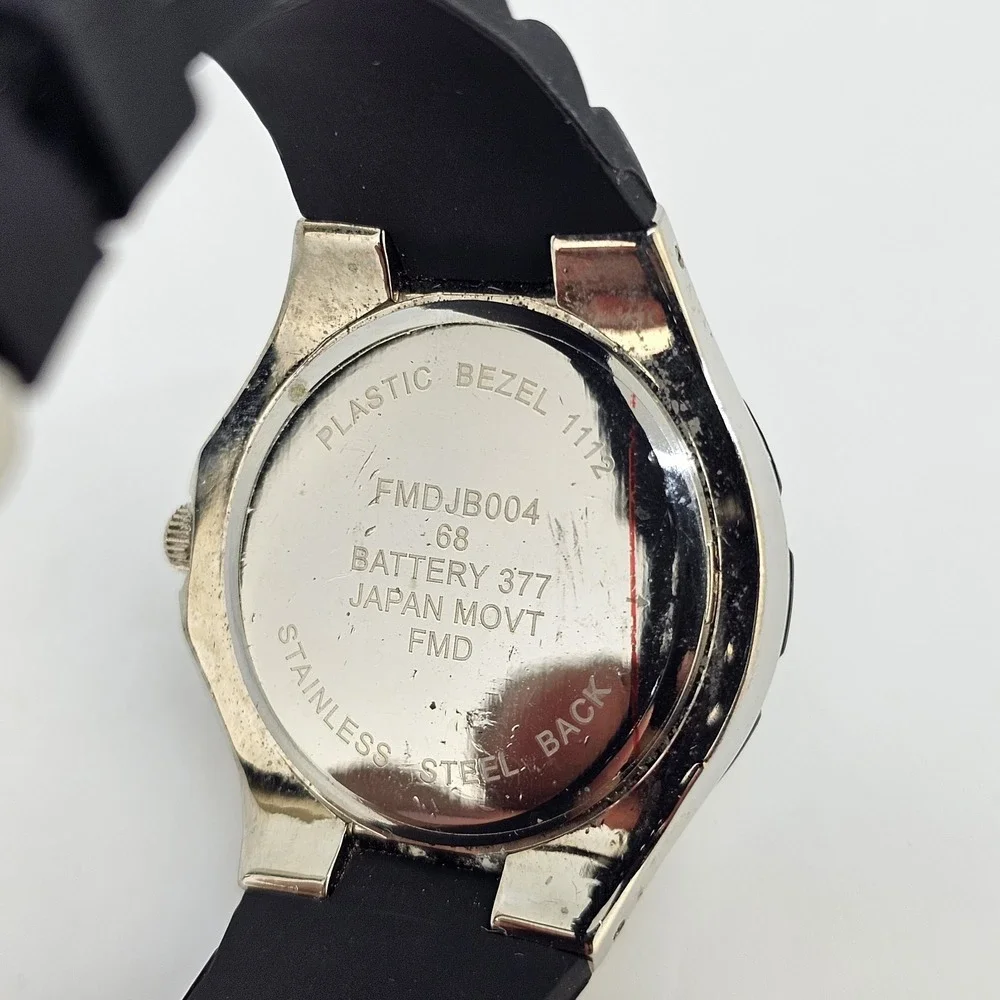 Men's Watch 40MM White Dial Black Plastic Bands New‎ Battery